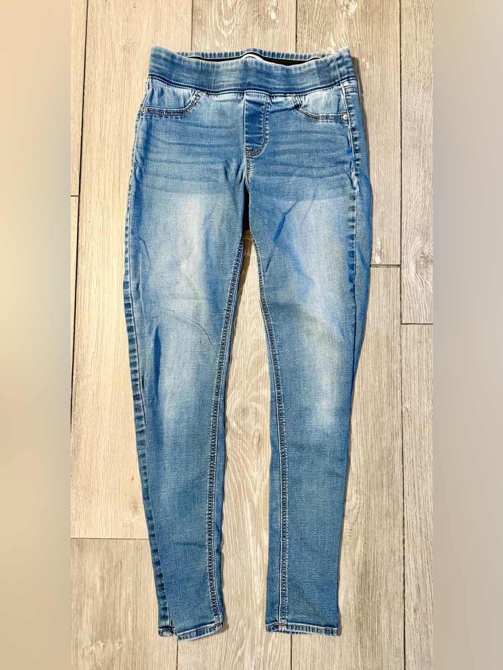 Old Navy Rockstar Jeggings Size 6